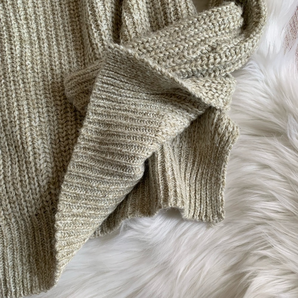 UO Sparkle & Fade Chunky Knit Cross Back Sweater - Picture 4 of 7